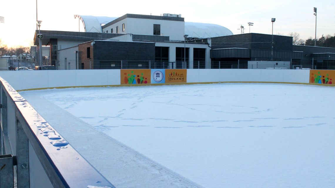 Ślizgawka w Puławach na kwarantannie. Zimowy sezon przerwany