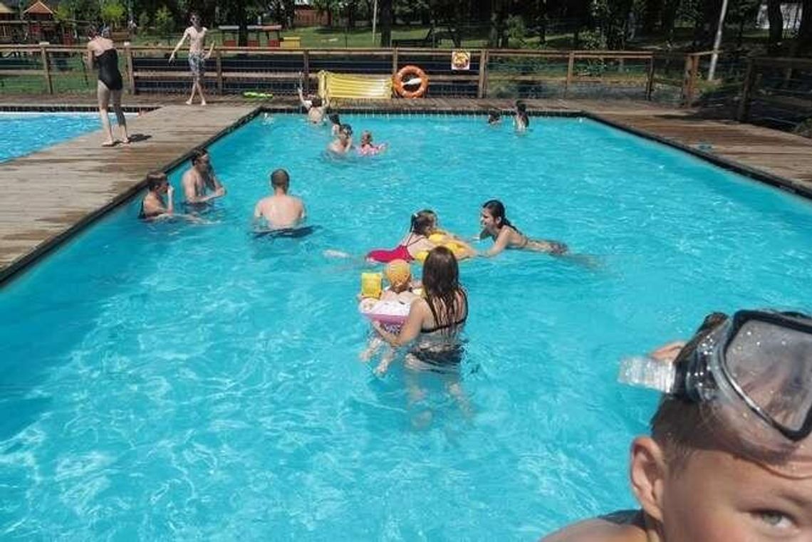 Słoneczny Wrotków już czysty, wracają stare ceny
