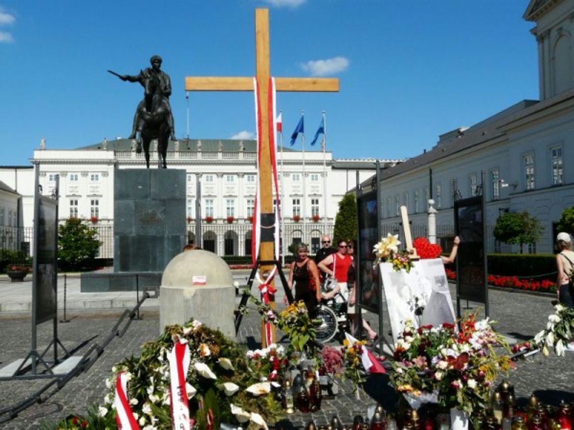 Słowa roku 2011: Prezydencja, kryzys, katastrofa i krzyż