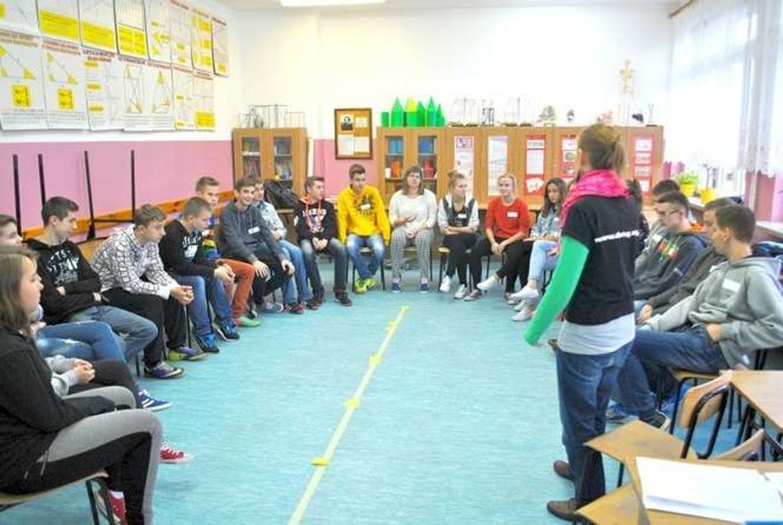 Słowatycze: Uczniowie poznają żydowską historię swojego miasta