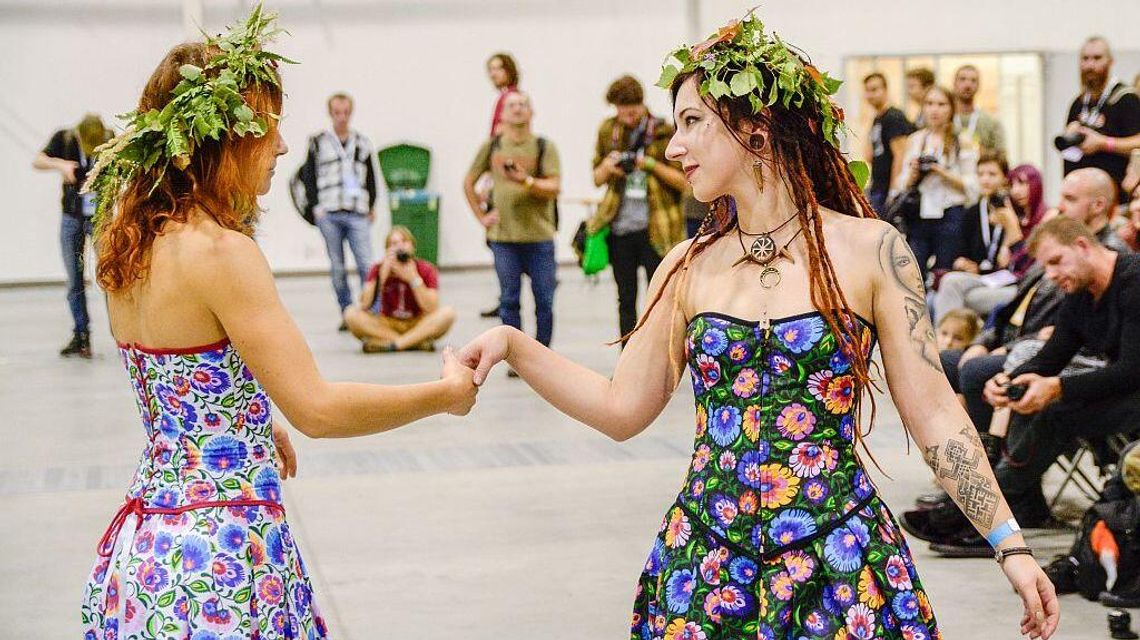 Słowiańskie inspiracje na Falkonie. „Nareszcie wracamy do naszych korzeni” [DUŻO ZDJĘĆ]