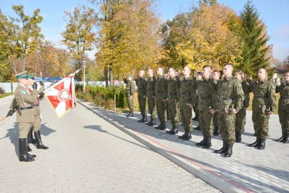 Ślubowanie i błogosławieństwo w straży granicznej