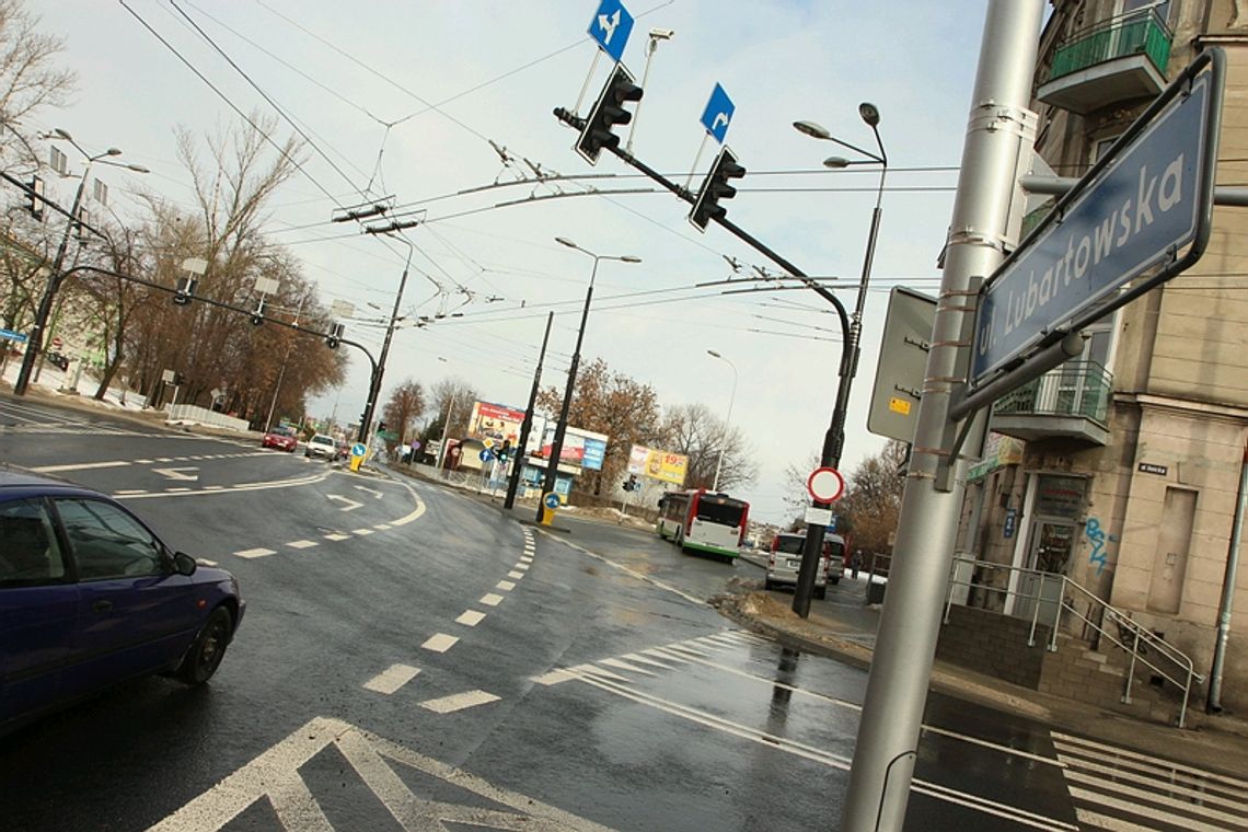 Słupy na rogatce lubartowskiej wymienią w lipcu Słupy na rogatce lubartowskiej wymienią w lipcu