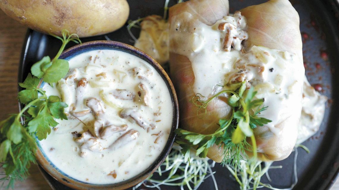 Smakowity sezon już się zaczął. Przepisy na dania z młodej kapusty poleca Waldemar Sulisz Smakowity sezon już się zaczął. Przepisy na dania z młodej kapusty poleca Waldemar Sulisz