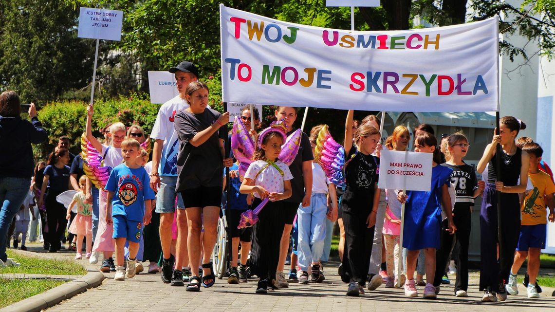 Śmiechu i zabawy było co niemiara. Wyjątkowy dzień w Wiosce Dziecięcej SOS