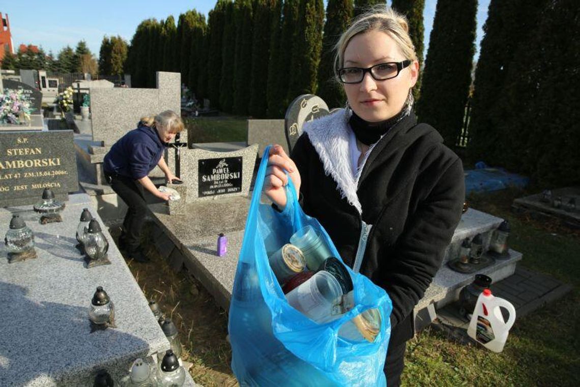 Śmieci z cmentarza zabierz do domu. \"Księdzu szkoda pieniędzy\" Śmieci z cmentarza zabierz do domu. \"Księdzu szkoda pieniędzy\"