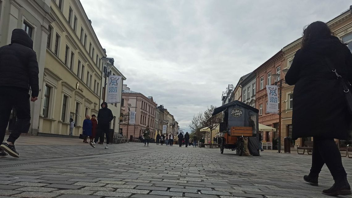Śmiertelne potrącenie na deptaku w Lublinie. Czy cieżarówka miała prawo tam wjechać?