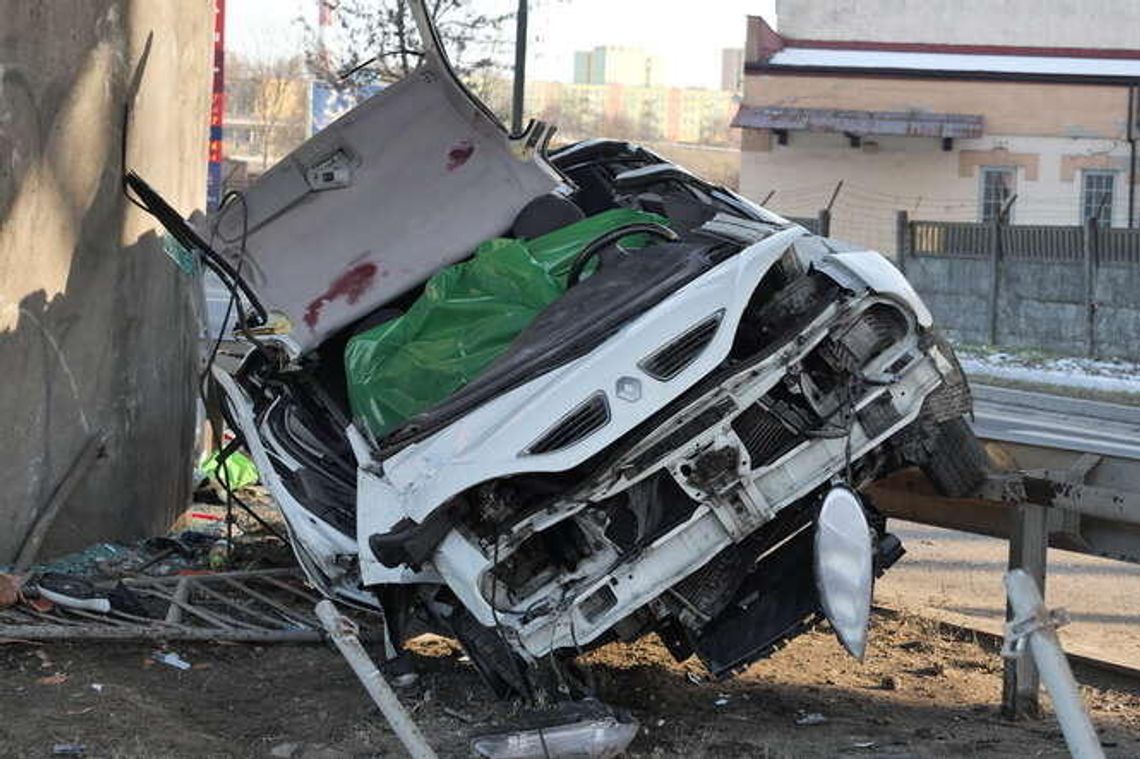 Śmiertelny wypadek na al. Tysiąclecia w Lublinie. Duże utrudnienia drogowe [zdjęcia, wideo]