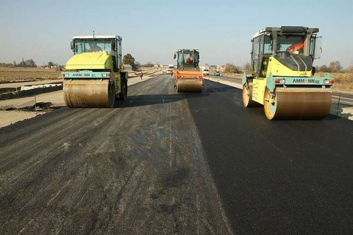 Śmiertelny wypadek na budowie drogi S17. Zakończył się proces kierowcy walca Śmiertelny wypadek na budowie drogi S17. Zakończył się proces kierowcy walca