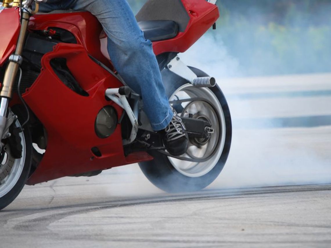 Sobota na drogach: Wypadki z udziałem motocyklistów