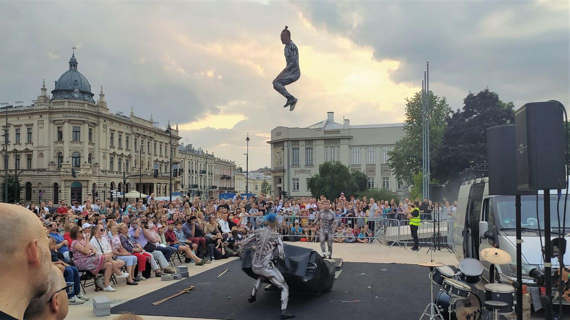 Sobota z Carnavalem Sztukmistrzów. Podpowiadamy, co żal przeoczyć 