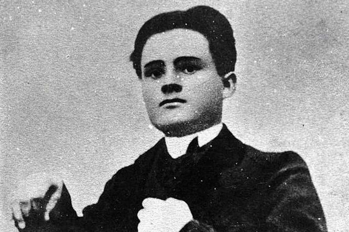 Socjalista i papież podzielili mieszkańców. Przychodzą listy z całej Polski Socjalista i papież podzielili mieszkańców. Przychodzą listy z całej Polski