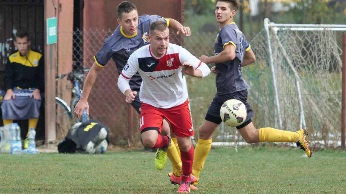 Sokół czy Piaskovia? W ten weekend poznamy ostatniego spadkowicza z lubelskiej okręgówki Sokół czy Piaskovia? W ten weekend poznamy ostatniego spadkowicza z lubelskiej okręgówki