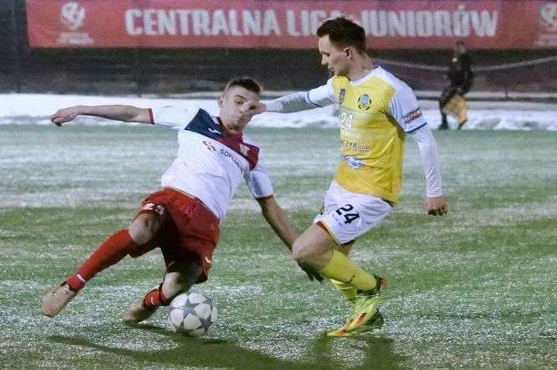 Sokół - Granit 2:2. Strzelanie trwało kwadrans