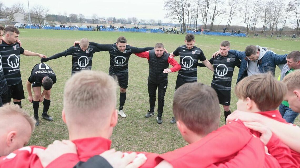 Sokół Konopnica – Avia II Świdnik 2:2. Dobra mieszanka daje dobre widowisko Sokół Konopnica – Avia II Świdnik 2:2. Dobra mieszanka daje dobre widowisko