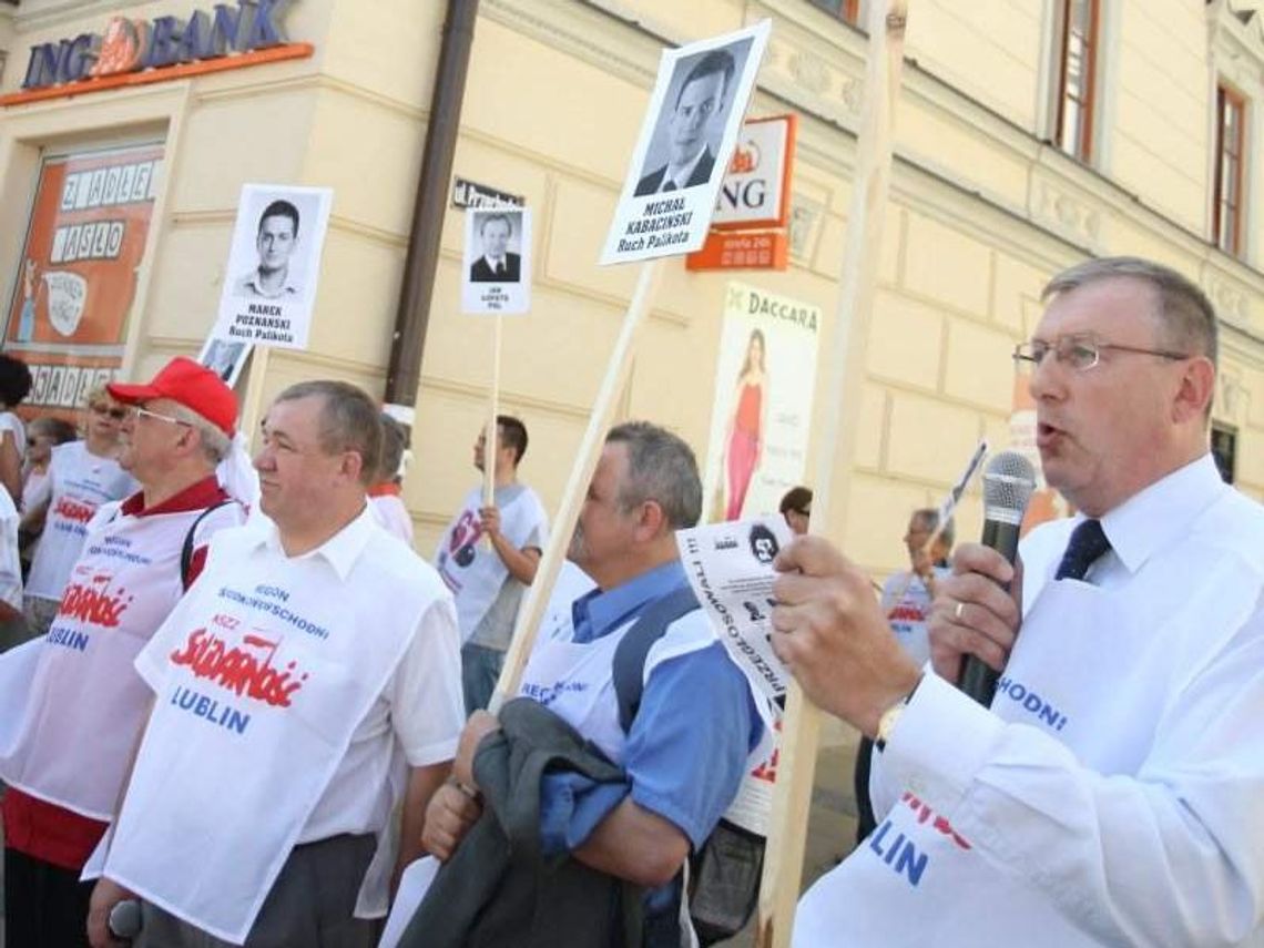 \"Solidarność\" protestuje. Będą kolejne pikiety u posłów \"Solidarność\" protestuje. Będą kolejne pikiety u posłów