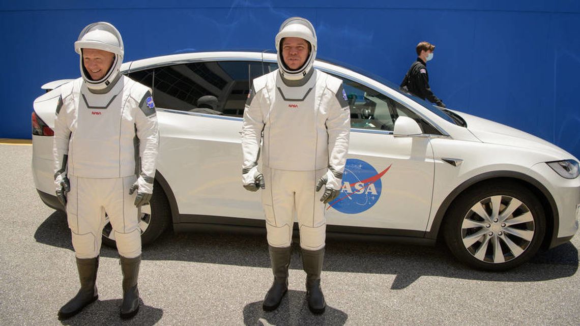 SpaceX wysyła dwóch kosmonautów na Międzynarodową Stację Kosmiczną. Pierwszy taki lot w historii SpaceX wysyła dwóch kosmonautów na Międzynarodową Stację Kosmiczną. Pierwszy taki lot w historii