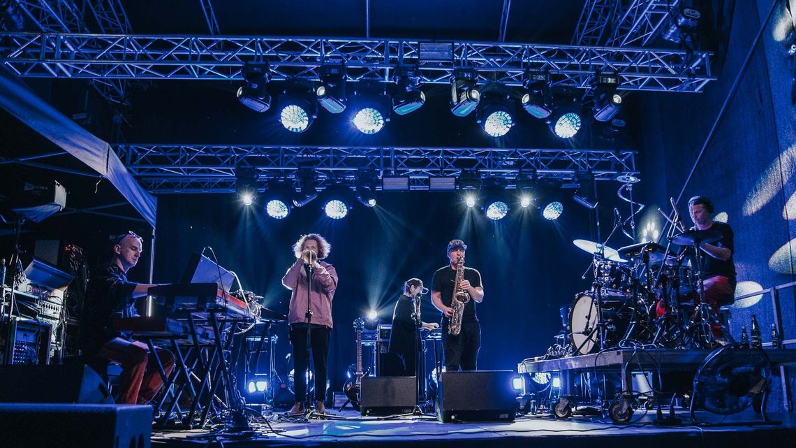 Spadkobiercy Komedy – zespół EABS w Teatrze Starym Spadkobiercy Komedy – zespół EABS w Teatrze Starym