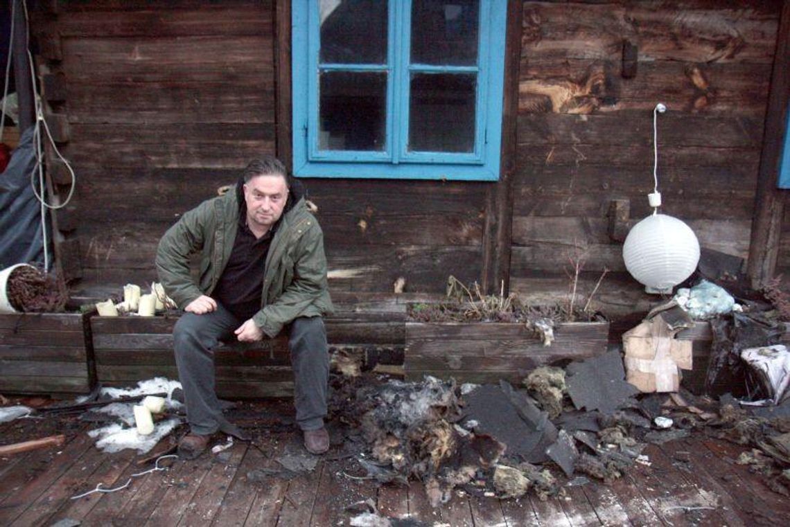 Spaliła się \"Knajpa U Fryzjera\". Dzisiaj koncert i licytacja