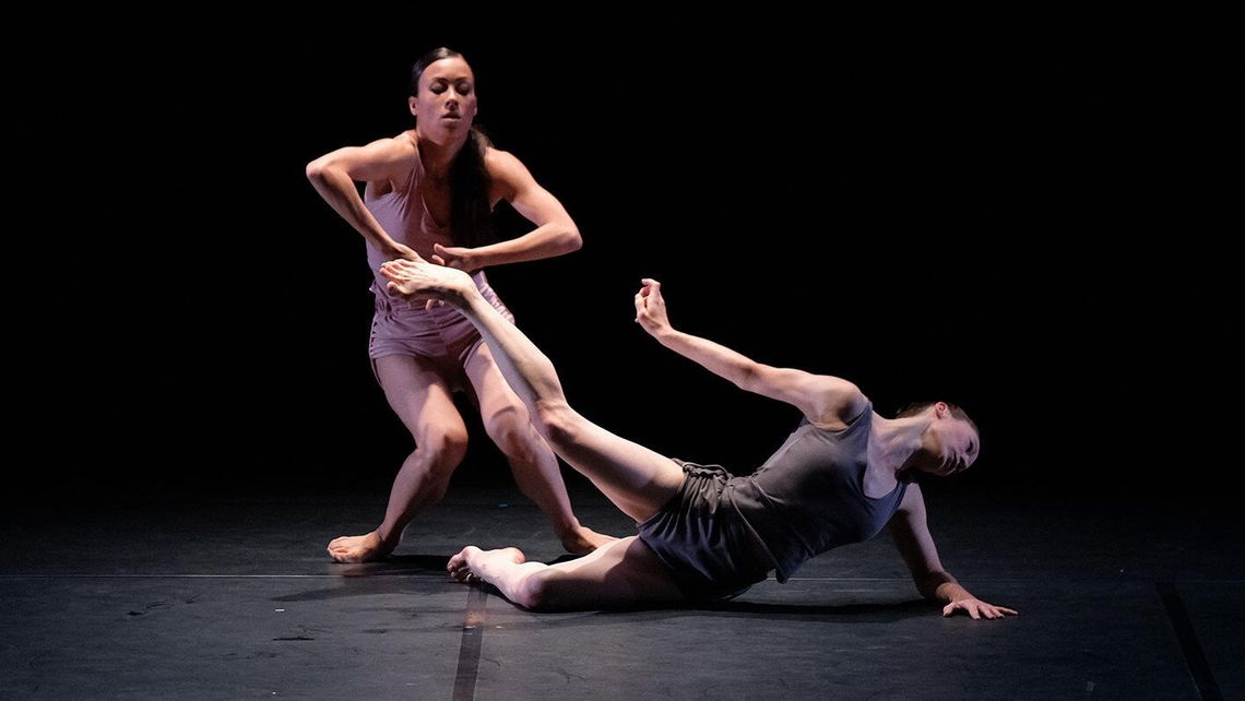 Spektakl "45" Polskiego Teatru Tańca do zobaczenia w regionie lubelskim Spektakl "45" Polskiego Teatru Tańca do zobaczenia w regionie lubelskim