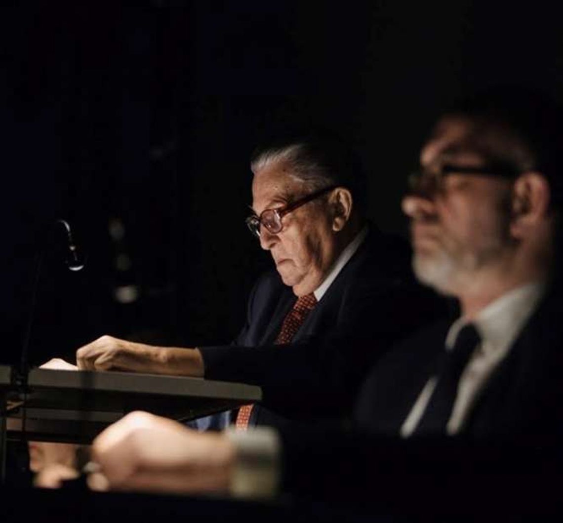 Spektakl "Chłopcy - dramat z życia sfer starszych" Spektakl "Chłopcy - dramat z życia sfer starszych"