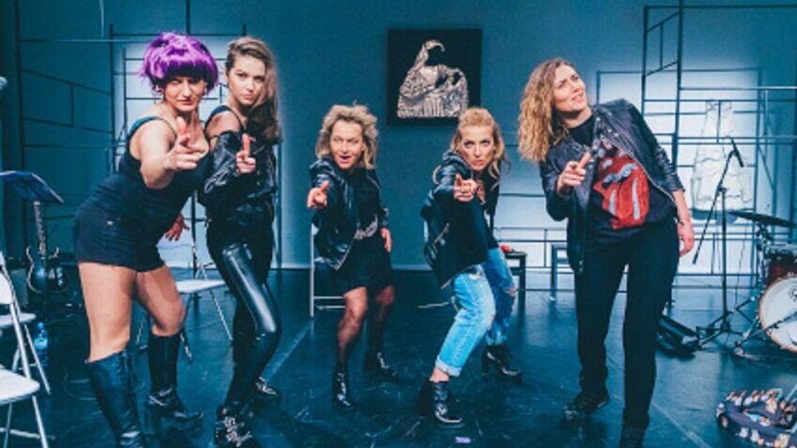 Spektakl "Kobiety objaśniają mi świat" w Teatrze Starym Spektakl "Kobiety objaśniają mi świat" w Teatrze Starym