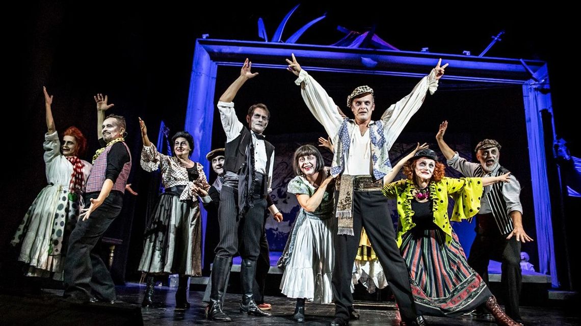 Spektakl "Kram z piosenkami" Teatru Osterwy online