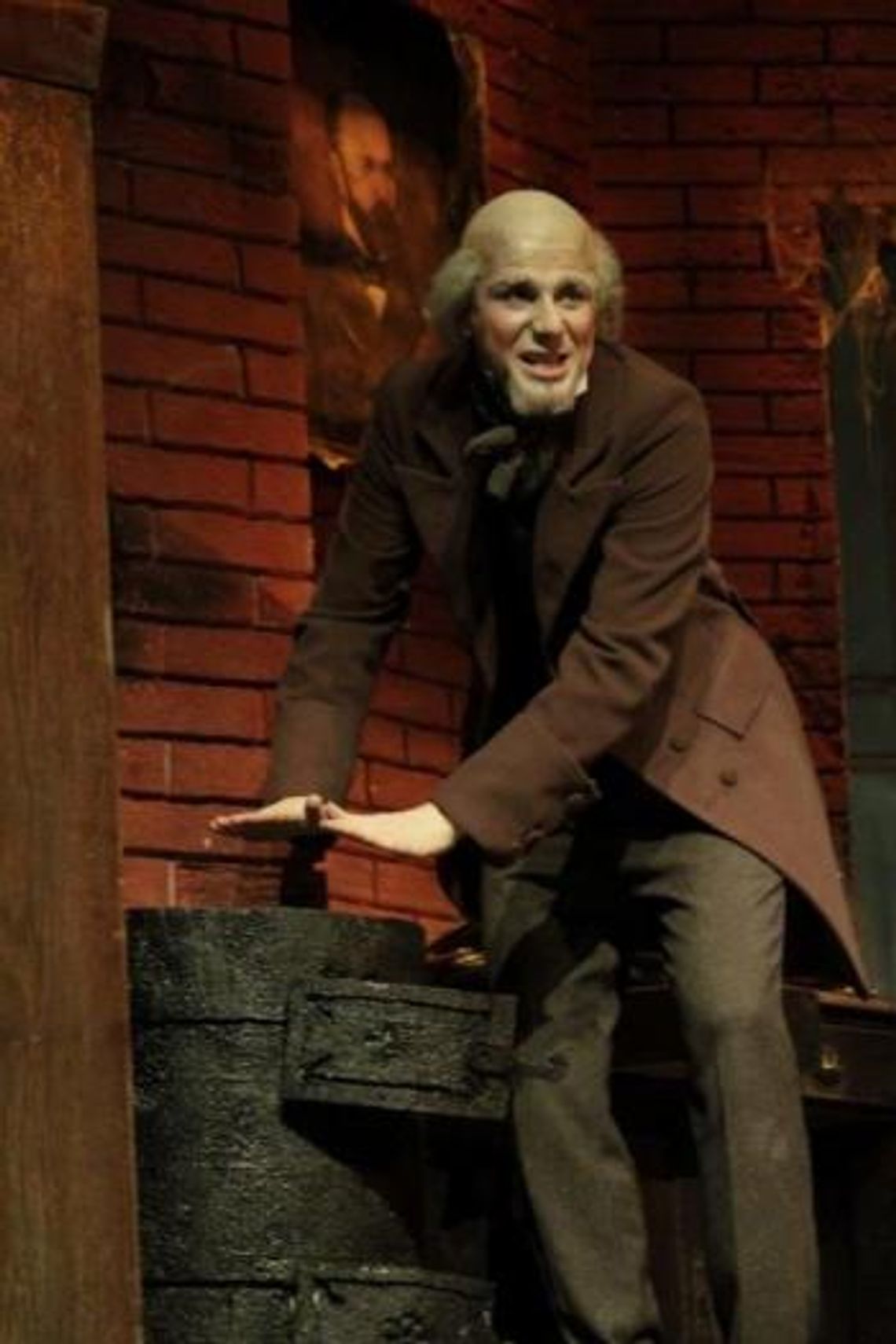 Spektakl pt. \"Opowieść Wigilijna\" Karola Dickensa