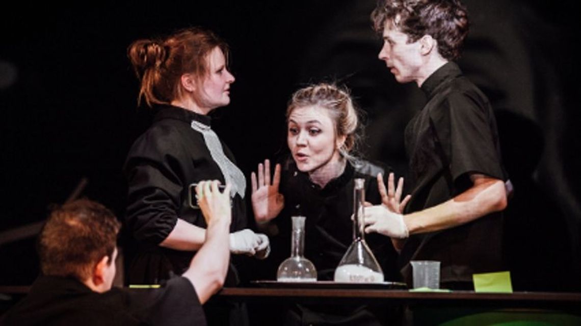 Spektakl "Skłodowska. Radium Girl" w Teatrze Starym Spektakl "Skłodowska. Radium Girl" w Teatrze Starym