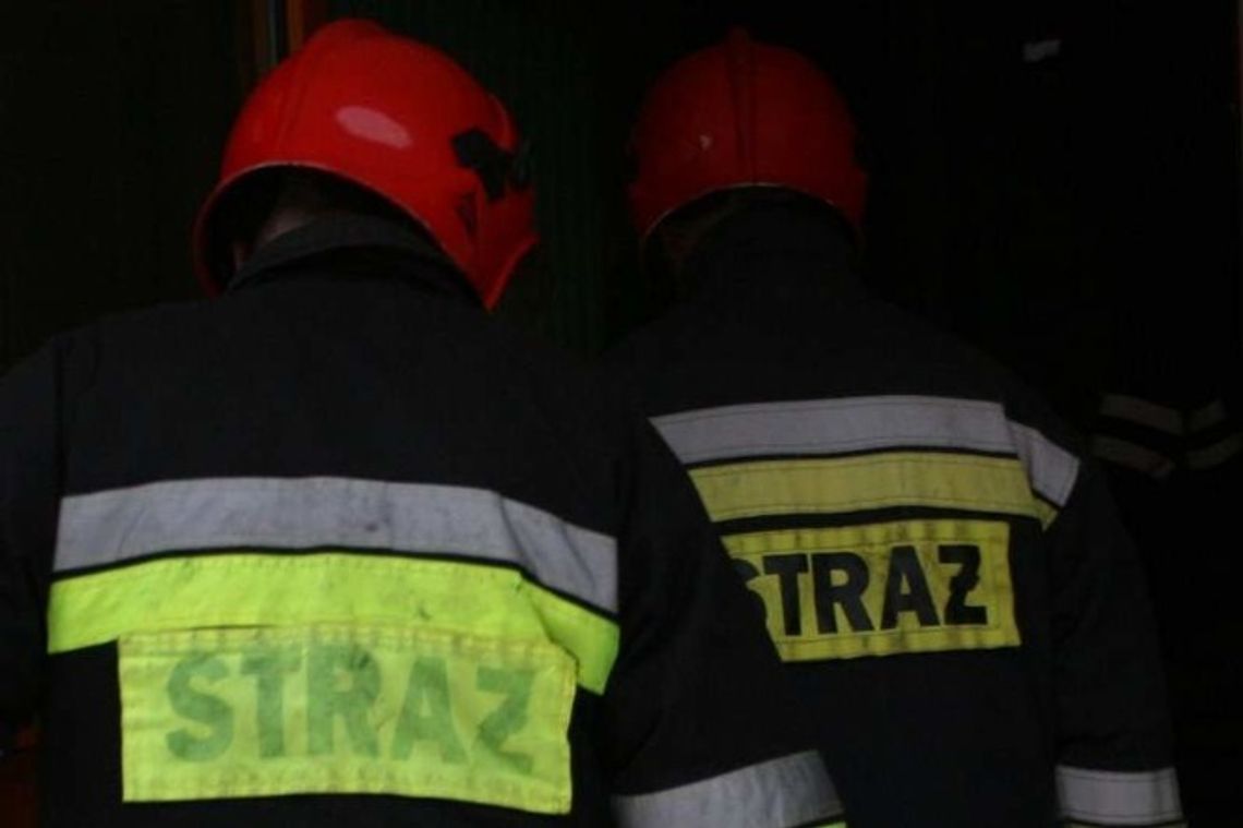 Spłonął samochód. W środku znajdował się człowiek