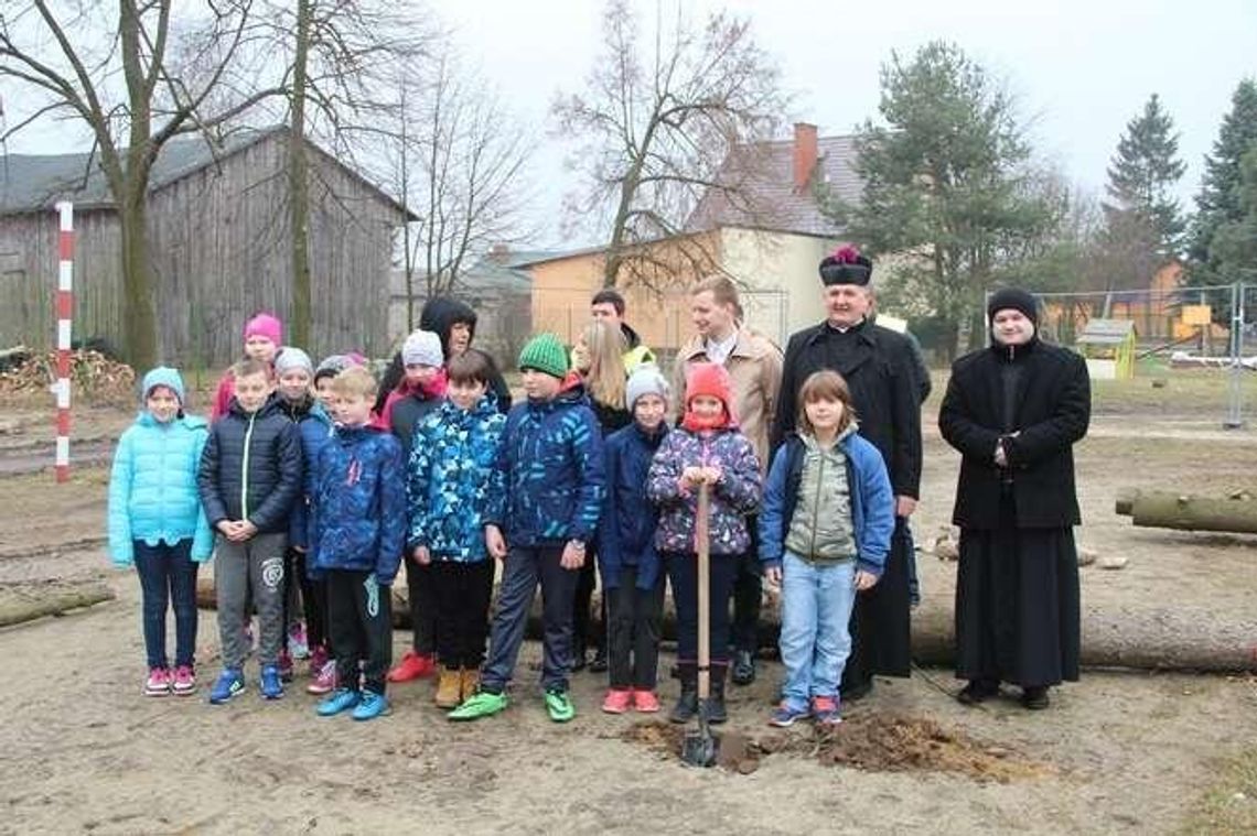 Społeczna Szkoła będzie większa. Roboty już ruszyły