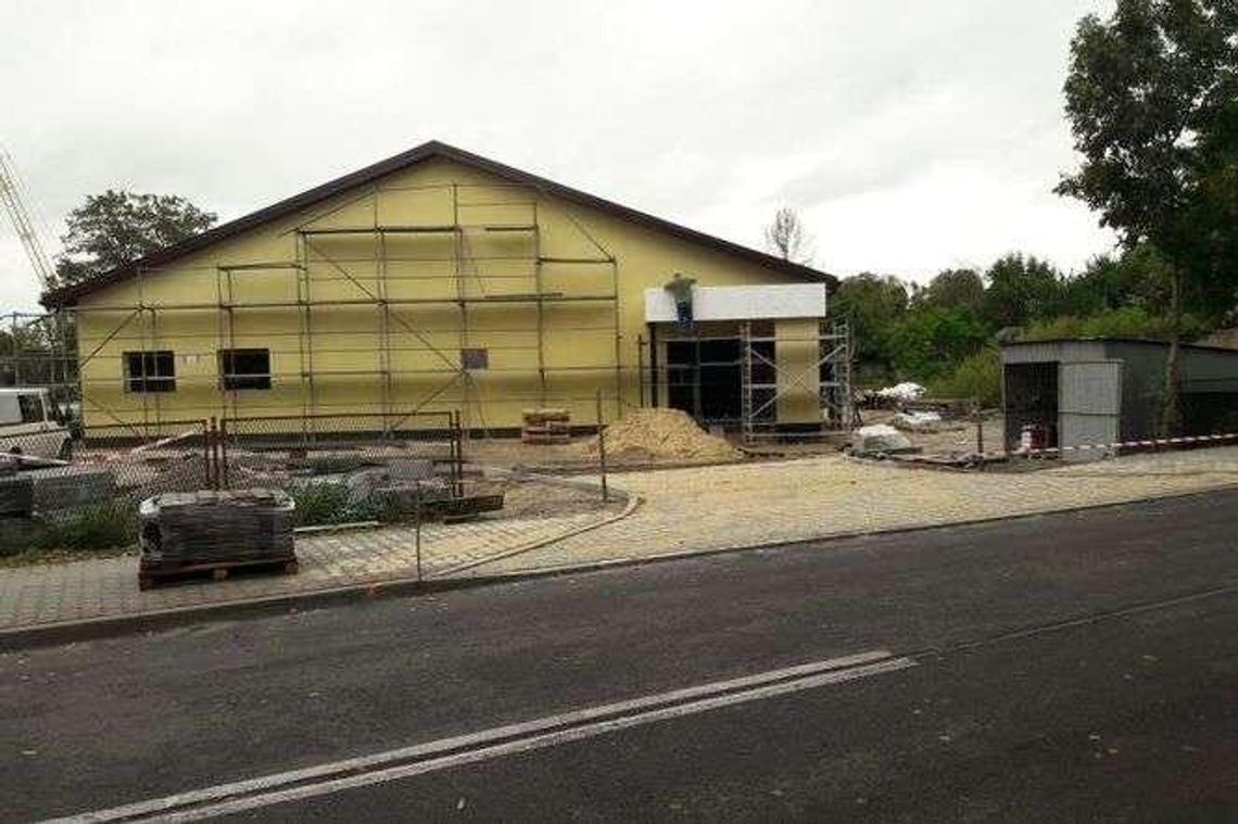 Społem walczy z dużymi sieciami. Buduje kolejny sklep pod swoją marką