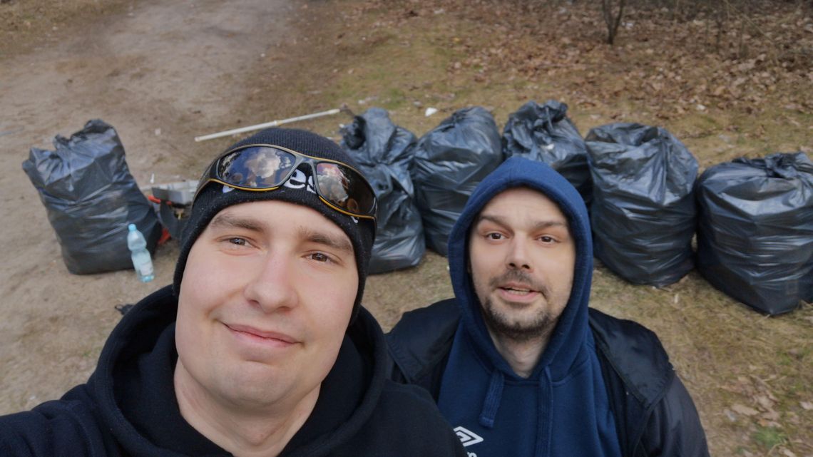 Spontaniczna akcja ekologiczna w Poniatowej. "Trochę pracy włożone i aż miło na duchu"