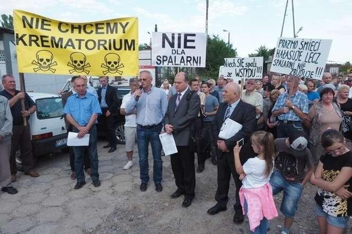 Spopielarnia zwłok przy ul. Głuskiej? Inwestor i mieszkańcy czekają. Urzędnicy dają sobie czas Spopielarnia zwłok przy ul. Głuskiej? Inwestor i mieszkańcy czekają. Urzędnicy dają sobie czas