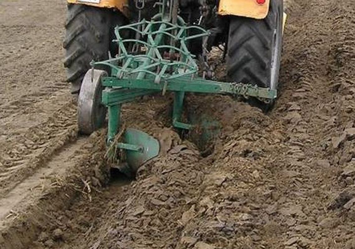 Spór o miedzę trafił na policję