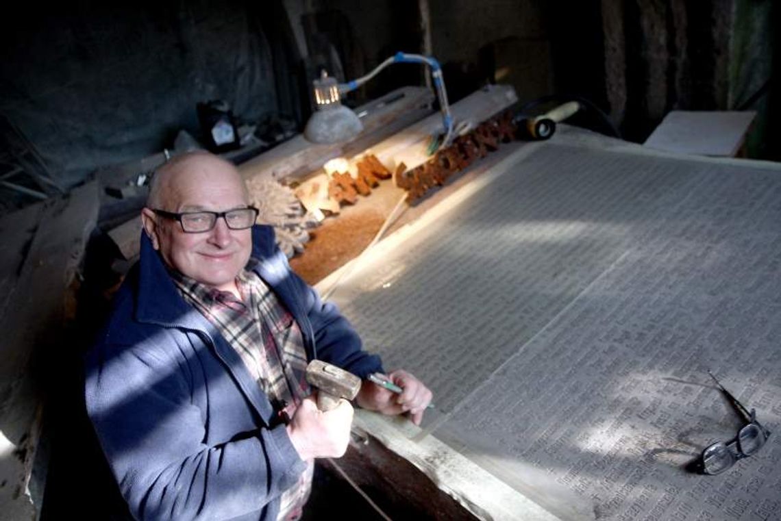 Spór o pomnik smoleński w Świdniku. Przestrzeganie prawa, czy czepianie się?