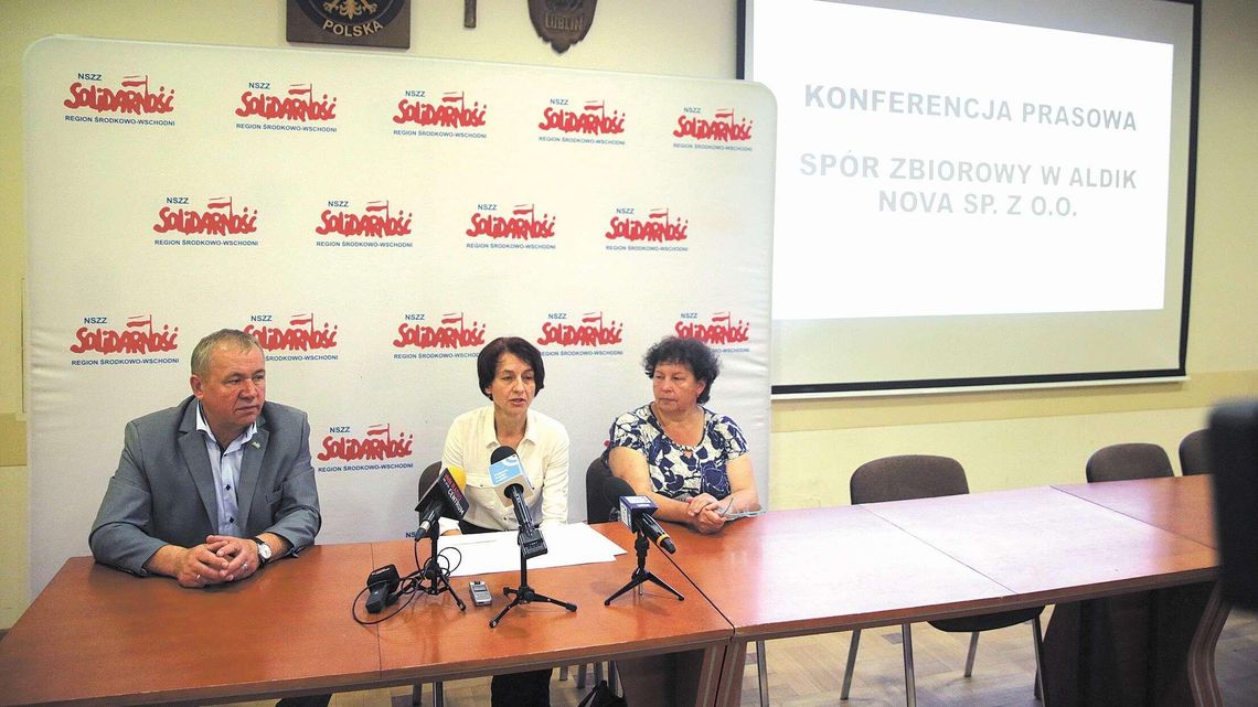 Spór zbiorowy w Aldiku. Kasjerki protestują: "Mamy dosyć bycia tanią siłą roboczą!" Spór zbiorowy w Aldiku. Kasjerki protestują: "Mamy dosyć bycia tanią siłą roboczą!"