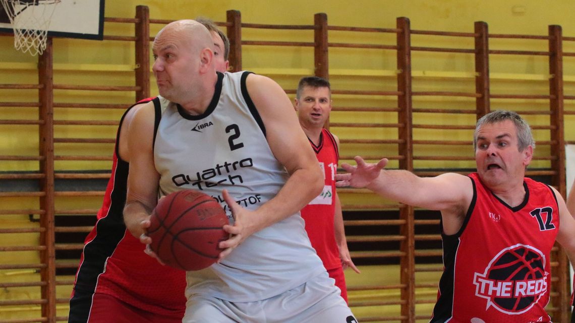 Spora niespodzianka w rozgrywkach Pod Koszami Dziennika Wschodniego Spora niespodzianka w rozgrywkach Pod Koszami Dziennika Wschodniego