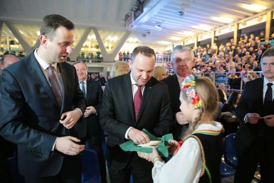 Spotkanie PSL w Lublinie: Szynka, opłatek i Bayer Full Spotkanie PSL w Lublinie: Szynka, opłatek i Bayer Full