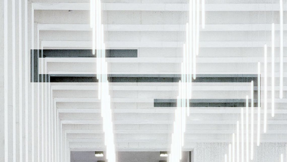 Spotkanie z Arturem Winiarskim online