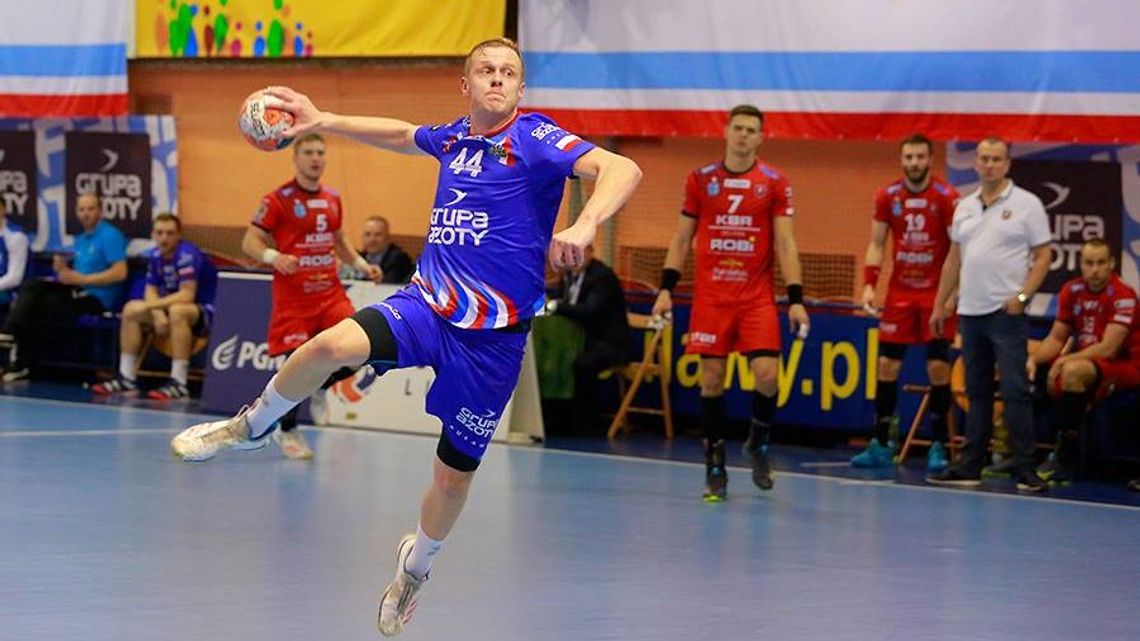 Spóźniony pościg Azotów Pulawy i porażka z Chrobrym 33:34