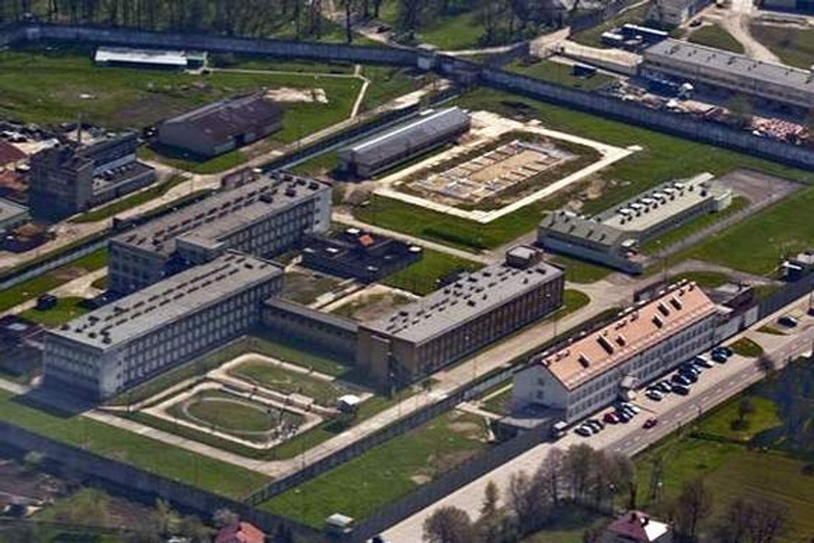 Sprawca strzelaniny popełnił samobójstwo w zakładzie karnym