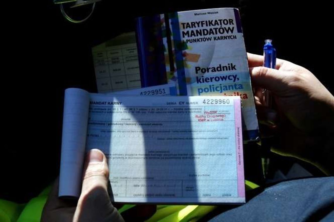 Sprawdzili trzeźwość 200 kierowców. Odurzony 17-latek bez prawa jazdy