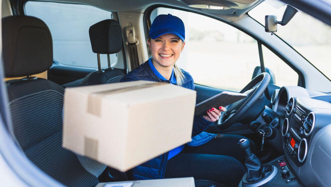 Sprzedajesz przez internet? Tak tanio nadasz paczkę