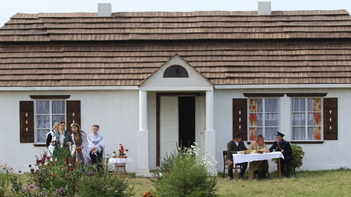 Sprzedam...kawałek scenografii. To element bitwy Sprzedam...kawałek scenografii. To element bitwy