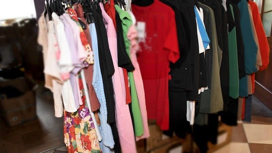 Sprzedawała podrobioną odzież i biżuterię światowych marek. Grozi jej 5 lat więzienia