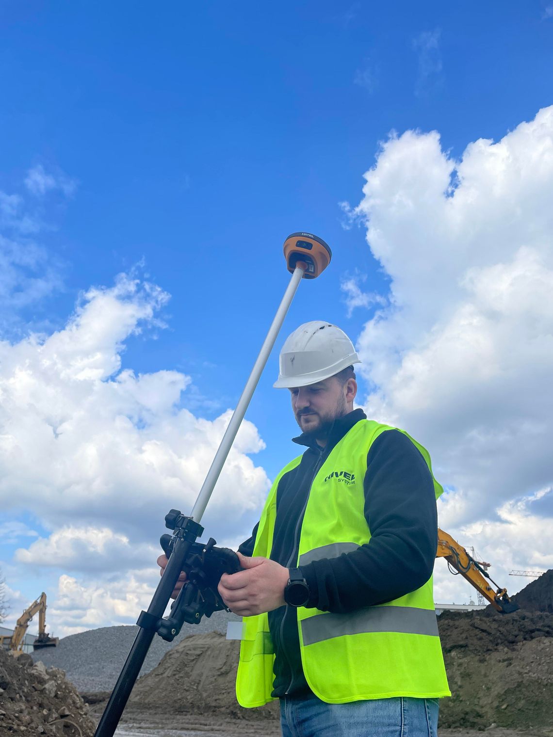 Sprzęt pomiarowy dla geodety vs budowlańca - czym różnią się potrzeby i dobór urządzeń?