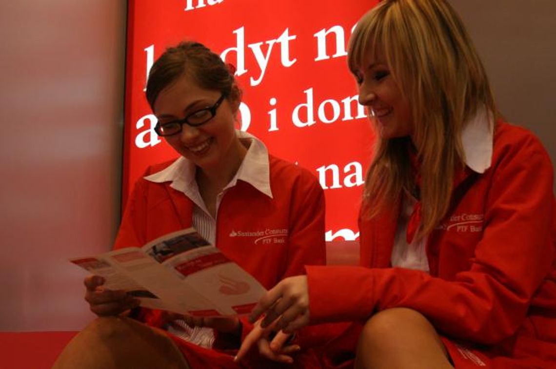Średnia pensja w banku to 7,4 tys. zł? Zarządy mają ponad 140 tys. zł