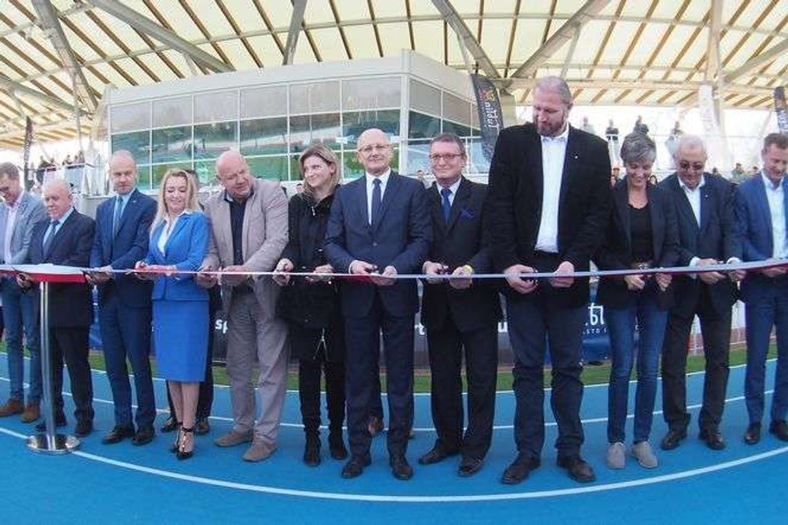 Stadion lekkoatletyczny oficjalnie otwarty. Teraz czas na żużlowy