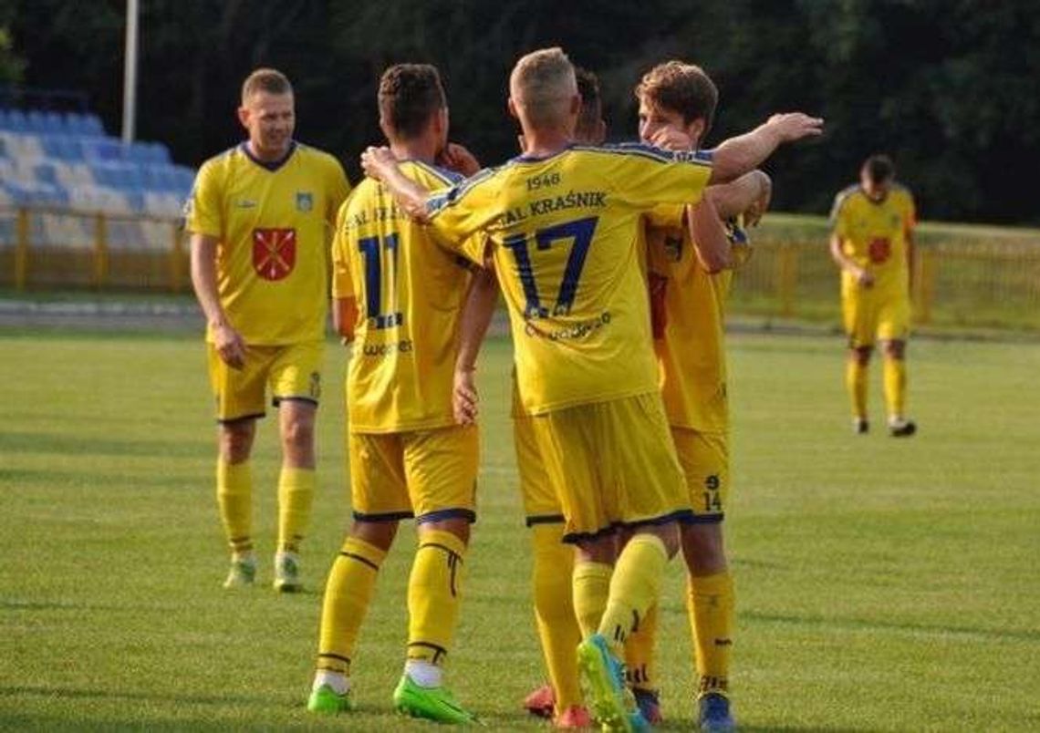 Stal Kraśnik - Włodawianka 8:1. Strzelby ciągle strzelają